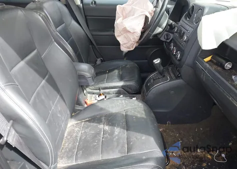 2017 Jeep Patriot High Altitude 4X4 z USA, uszkodzony, nr VIN 1C4NJRFB5HD206001